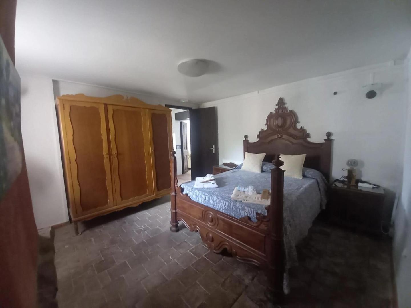 Hostal Rural Mas Blanc San Martín de Centellas المظهر الخارجي الصورة